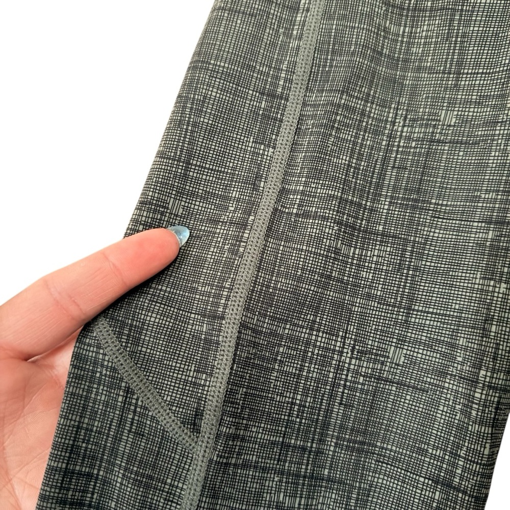 Zyia Patterned Leggings - Picture 7 of 10
